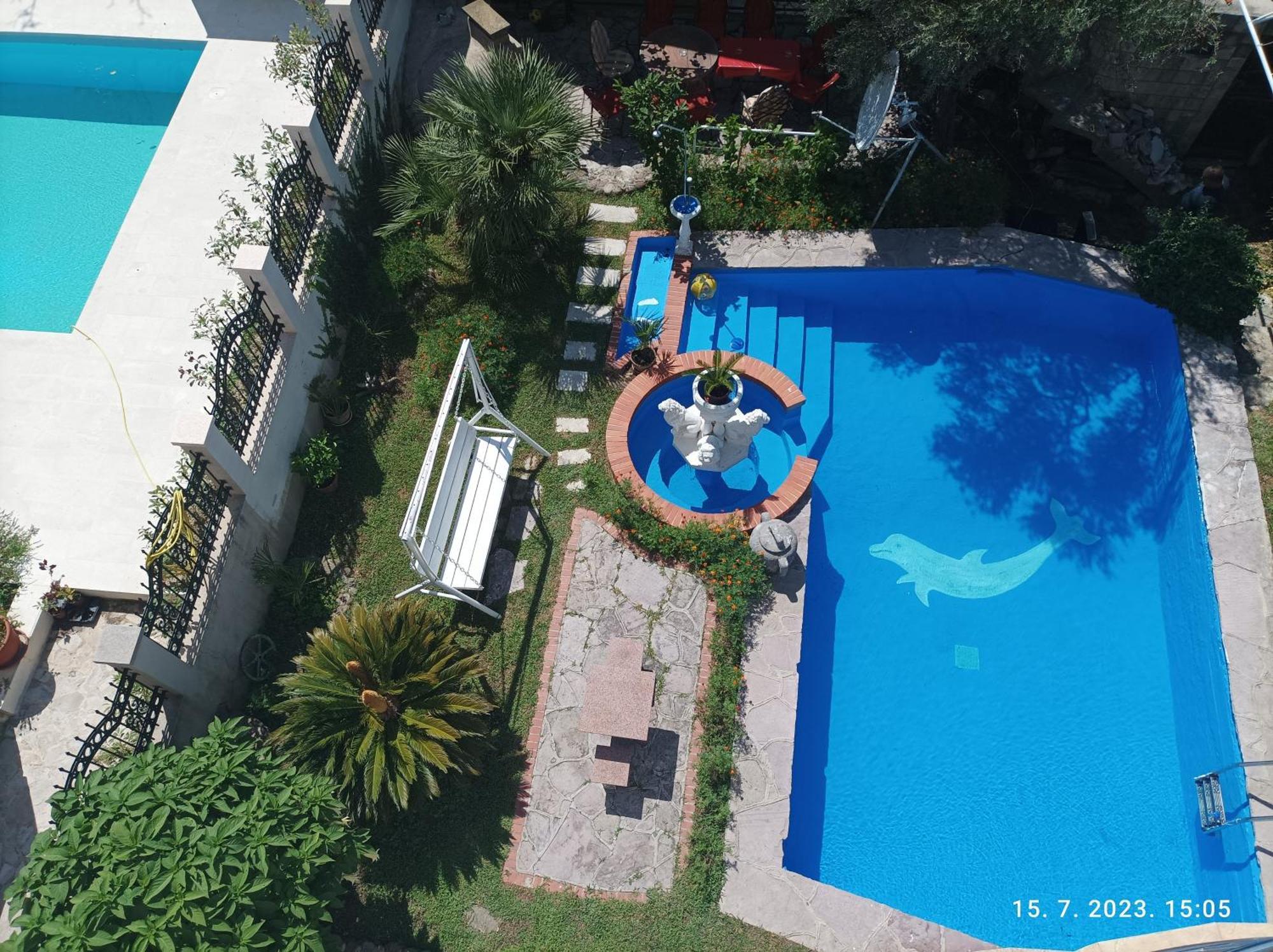 Apartments Pekic Бар Экстерьер фото