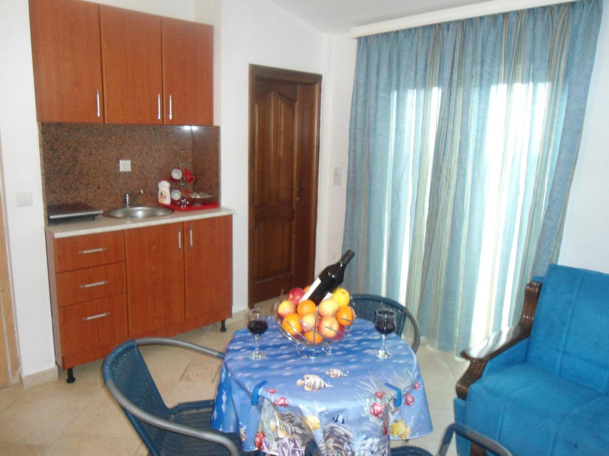Apartments Pekic Бар Экстерьер фото